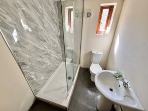 Photo 10- click for photo gallery